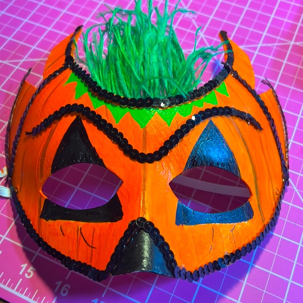 Pumpkin Mask - Picture 3 of 3